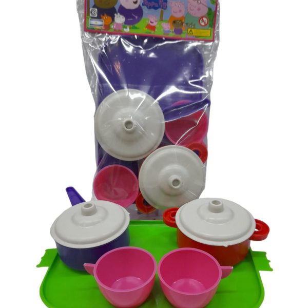 Set de cocina con bandeja y ollitas