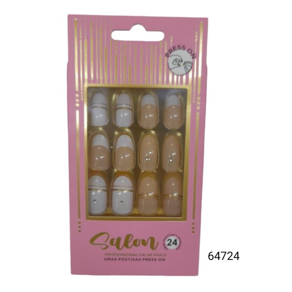 Uñas postizas decoradas en caja