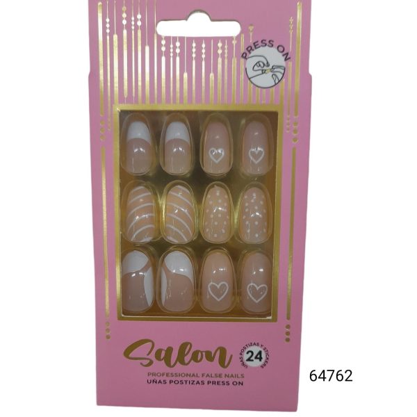 Uñas postizas decoradas en caja