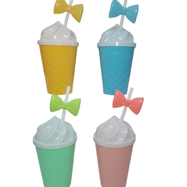 Vaso infantil 500ml con tapa sorbete y moño- 00001
