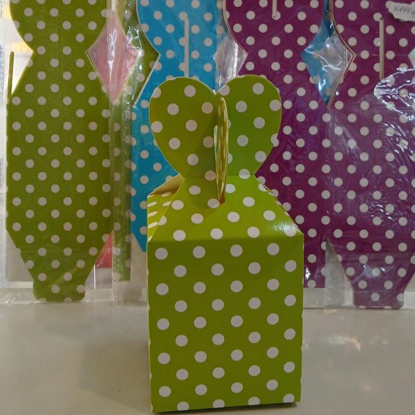 Caja pra regalo 10x8 a lunares x 6u en bolsa- 6692